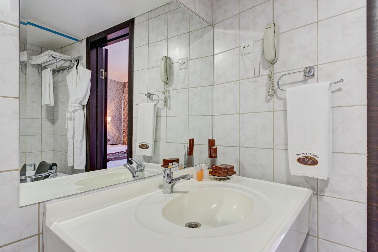 Premier Alatau Hotel Almaty Ngoại thất bức ảnh