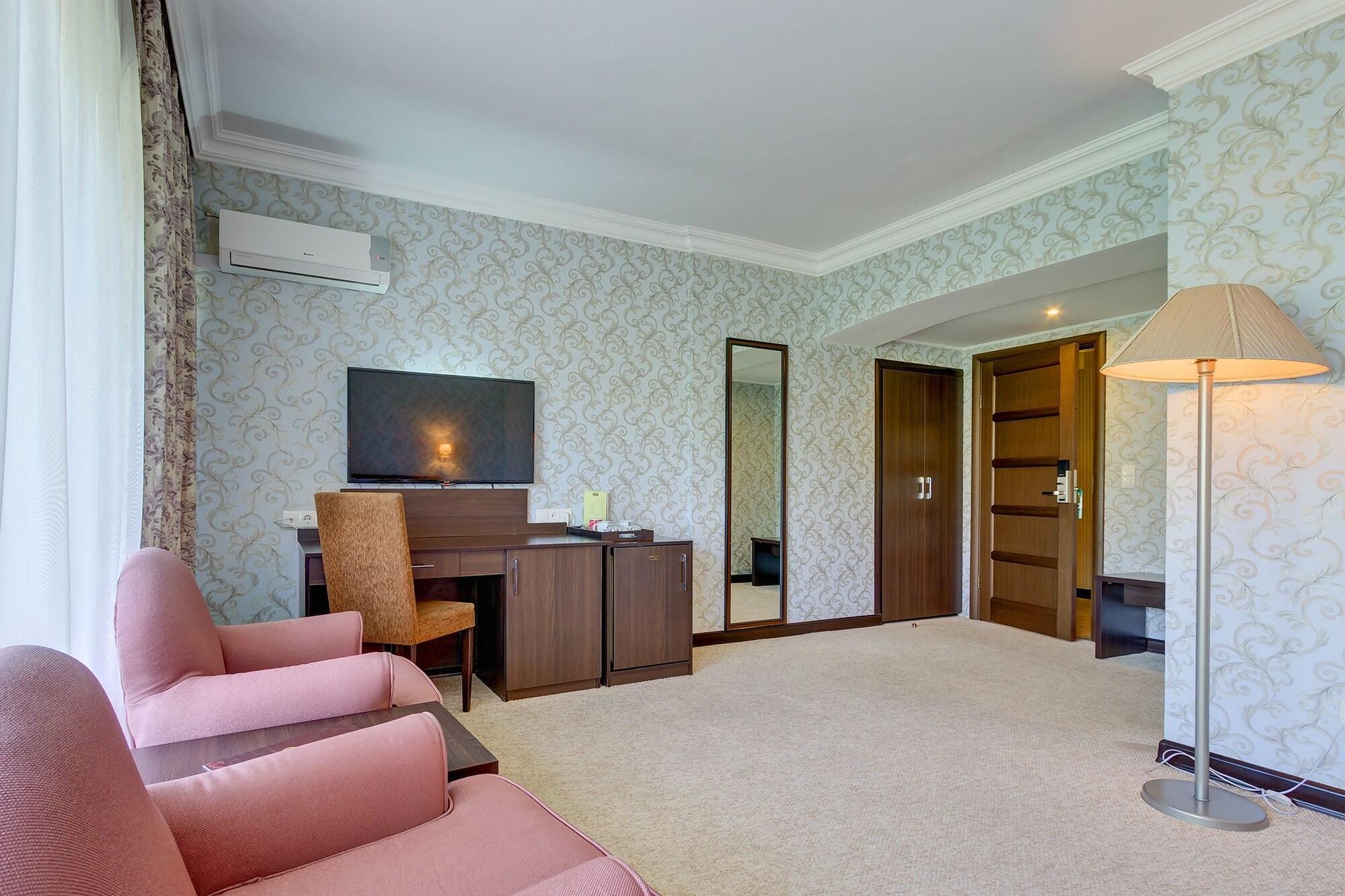 Premier Alatau Hotel Almaty Ngoại thất bức ảnh